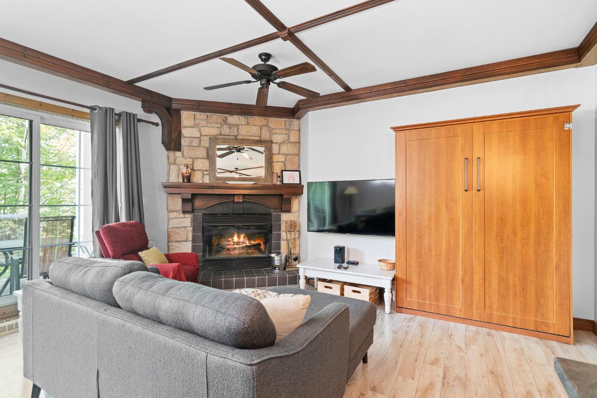 Les Manoirs Wpool & Hot Tub Near Village 120-7 蒙特朗布朗 外观 照片