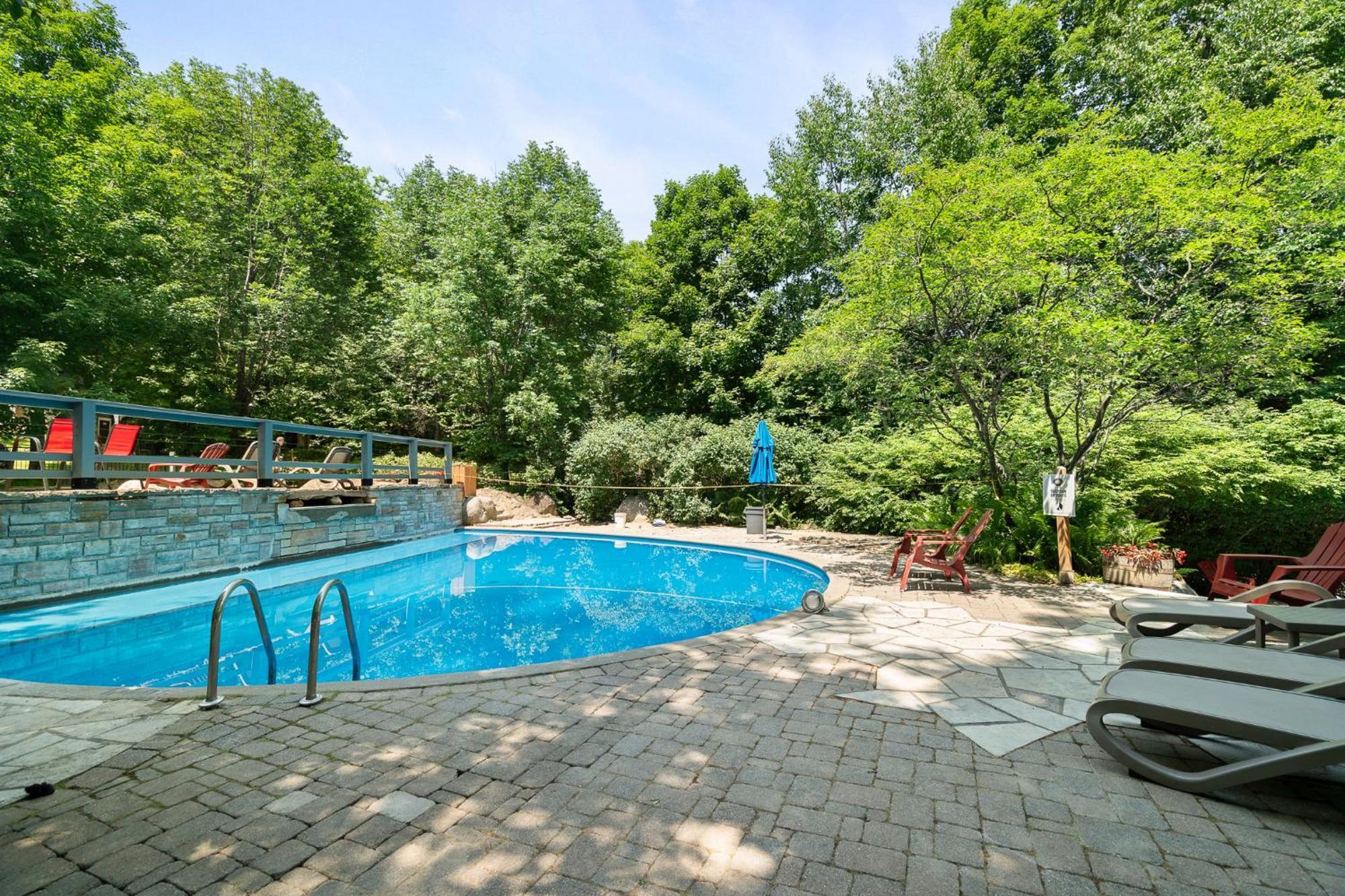 Les Manoirs Wpool & Hot Tub Near Village 120-7 蒙特朗布朗 外观 照片