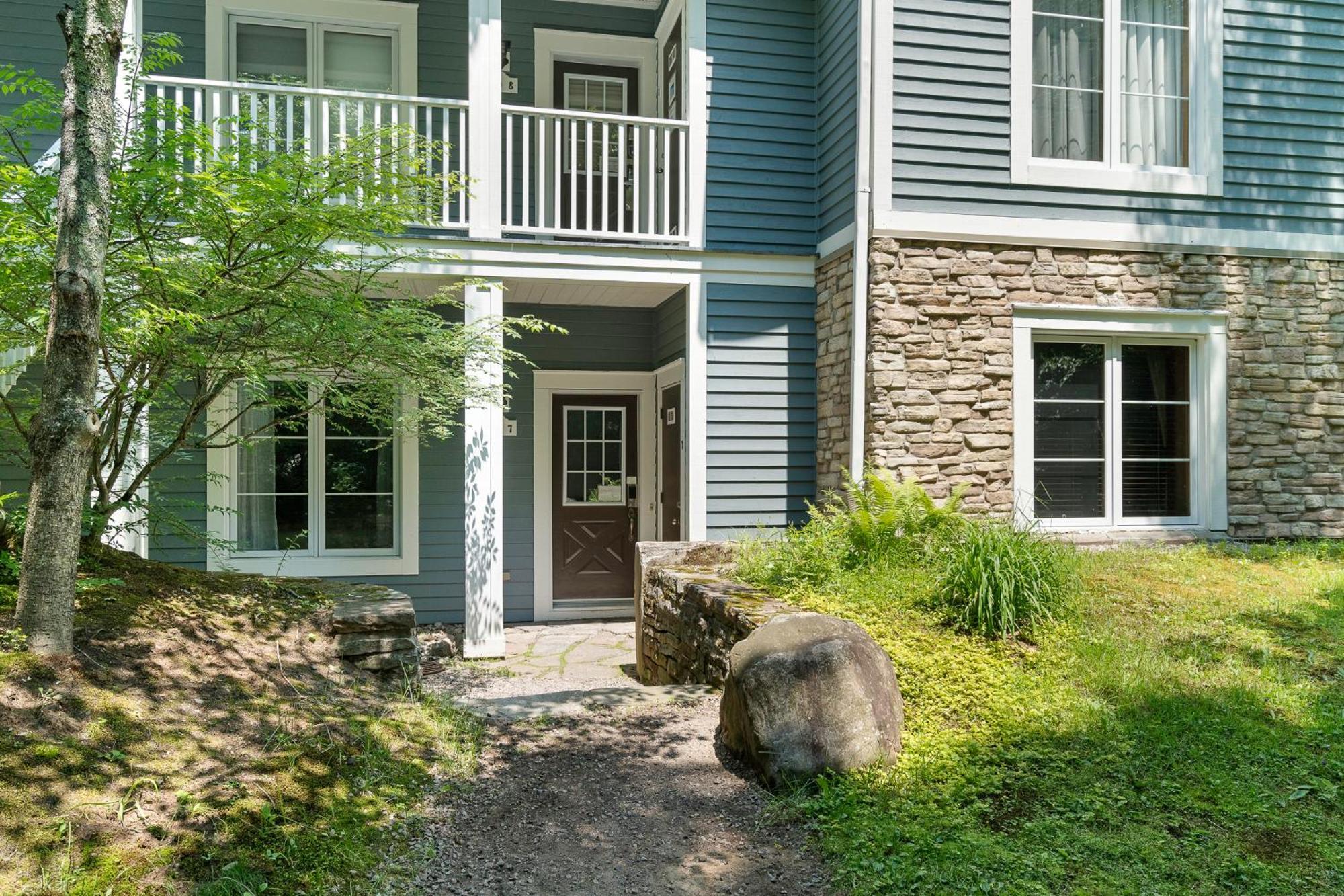 Les Manoirs Wpool & Hot Tub Near Village 120-7 蒙特朗布朗 外观 照片